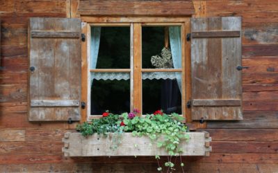 5 Easy DIY Reclaimed Wood Projects
